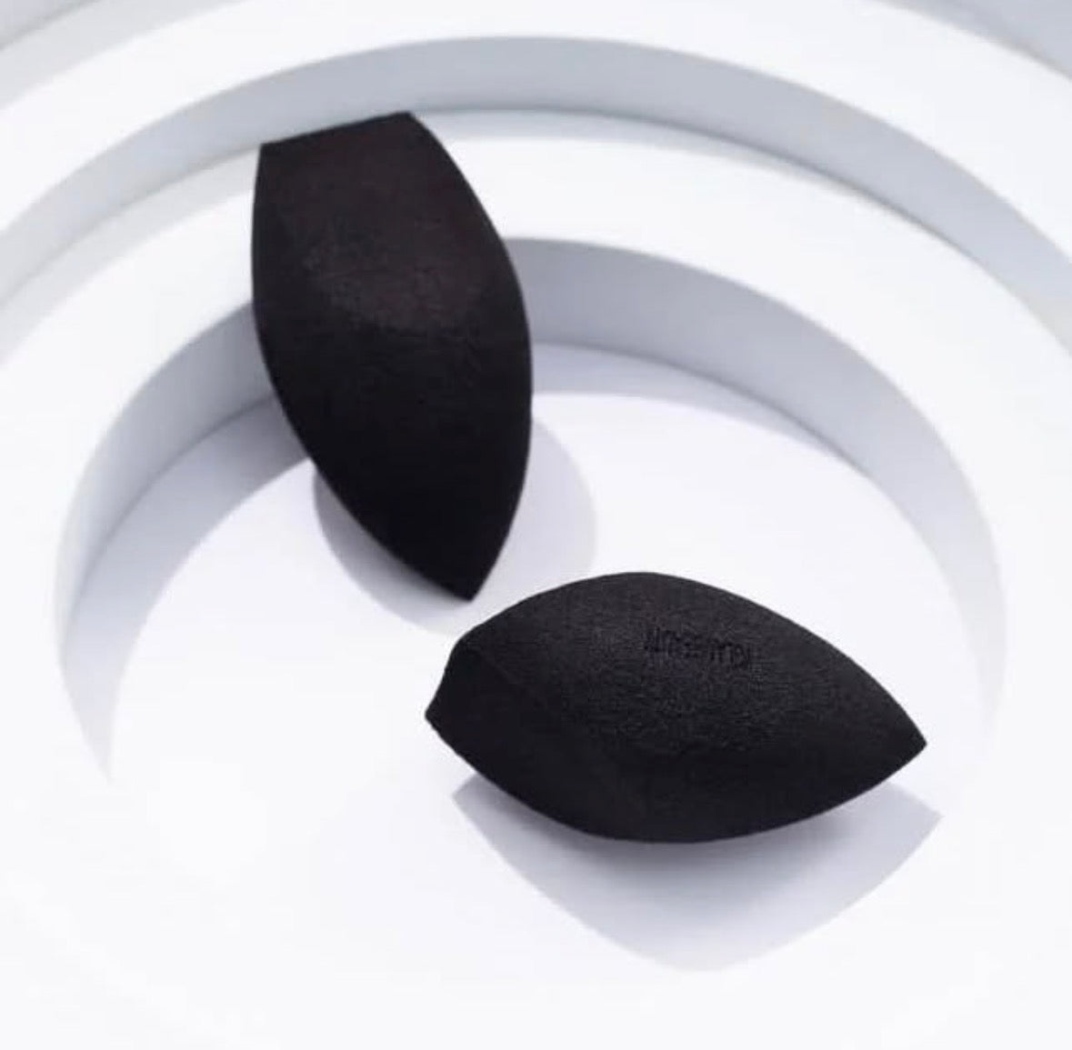 Y Glam Beauty Blender